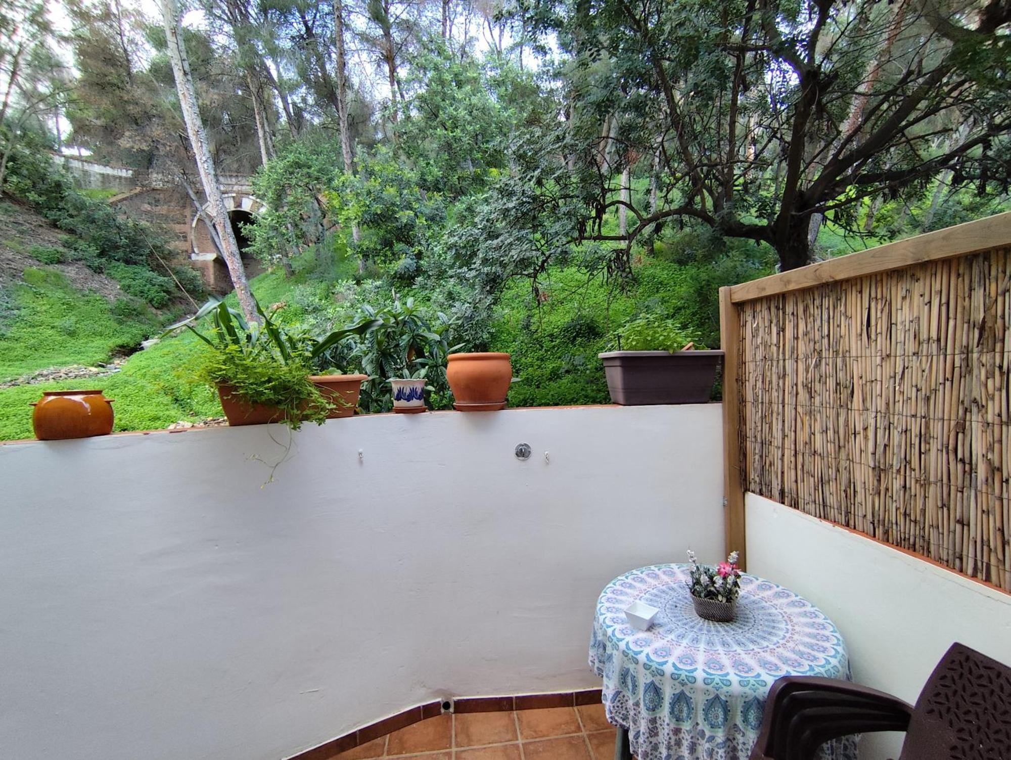 Fabulosa Casa Del Arbol Málaga Exterior foto